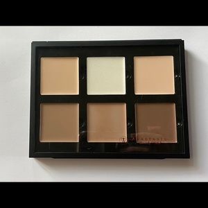 Anastasia Beverly Hills cream contour in Light